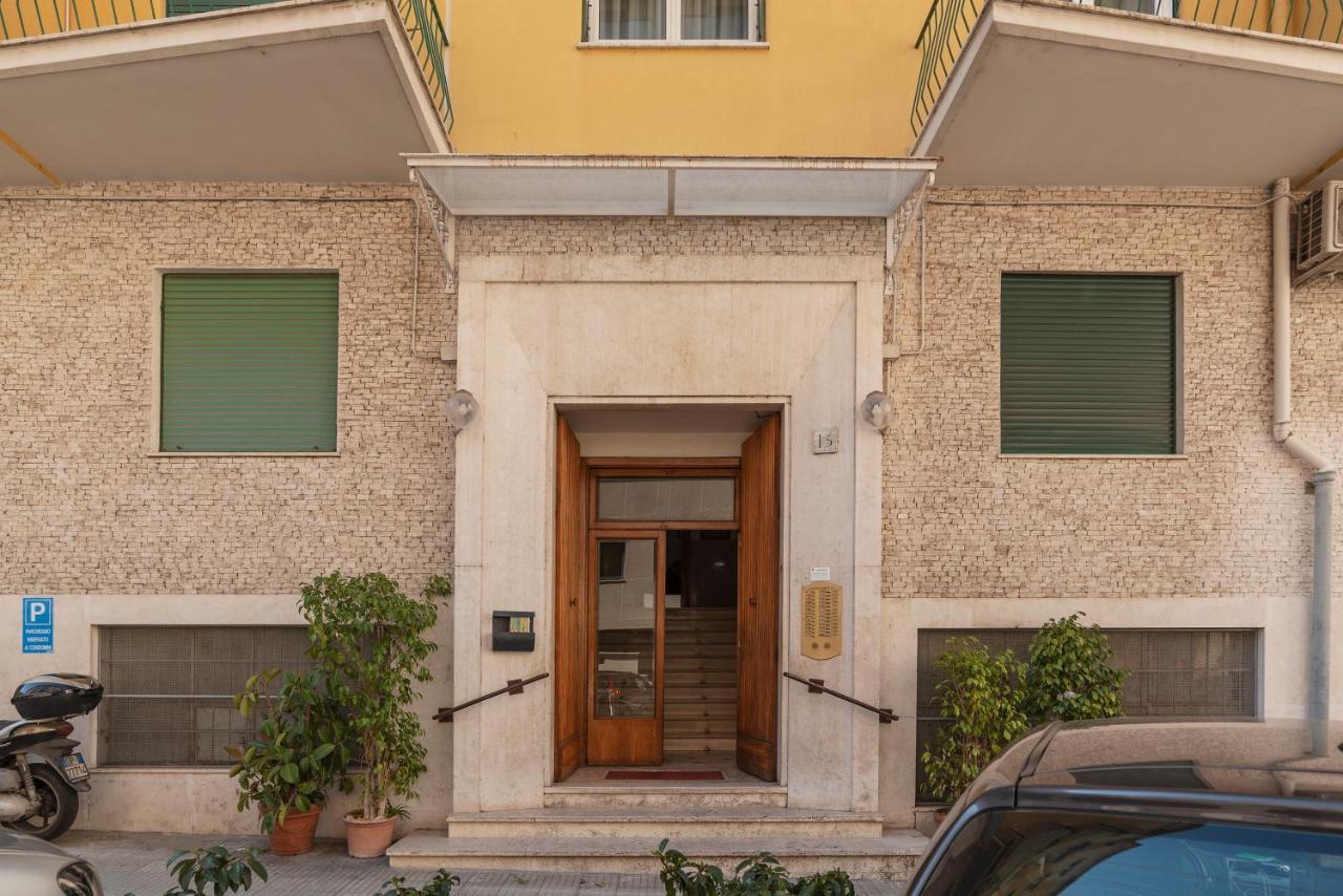 Vaticano & San Pietro Balcony Apartment Рим Екстер'єр фото
